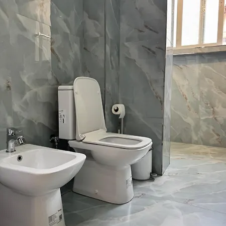 Family Apartment, Apartment