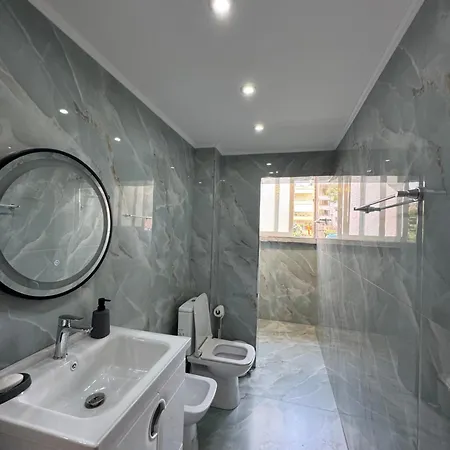 Family Apartment, Himarë