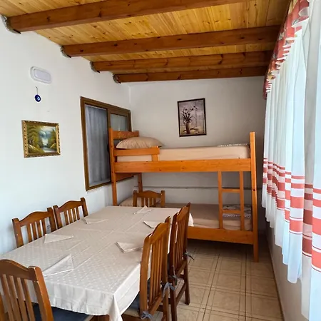 Family Apartment, Apartment