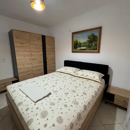 Family Apartment, Apartment